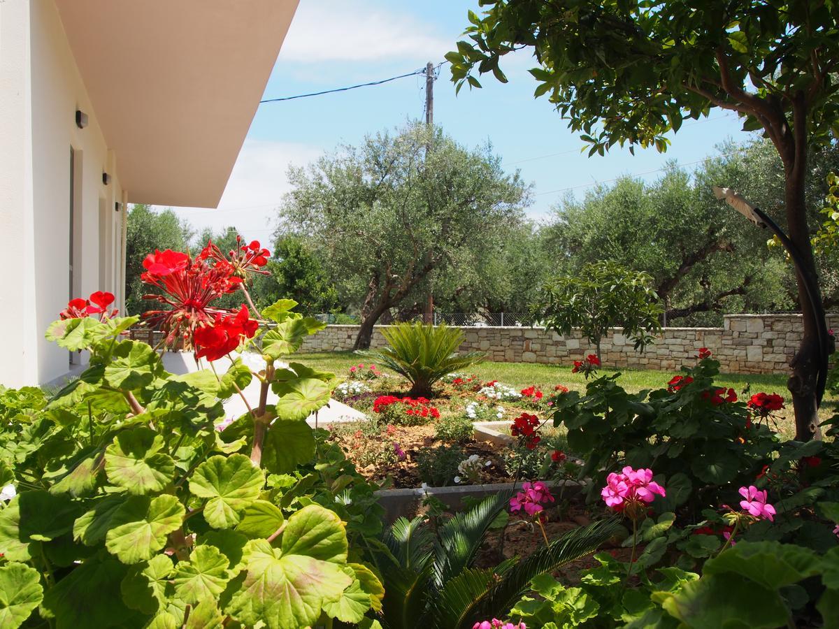 Aparthotel Lena Mare à Chrani Extérieur photo